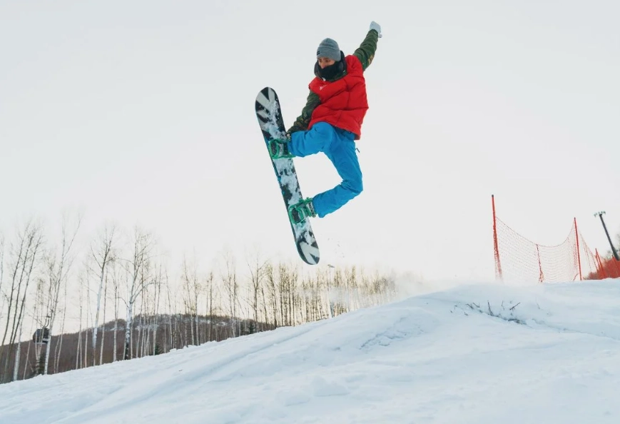 family skiing Midwest
