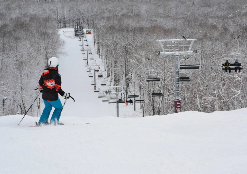 family skiing Midwest
