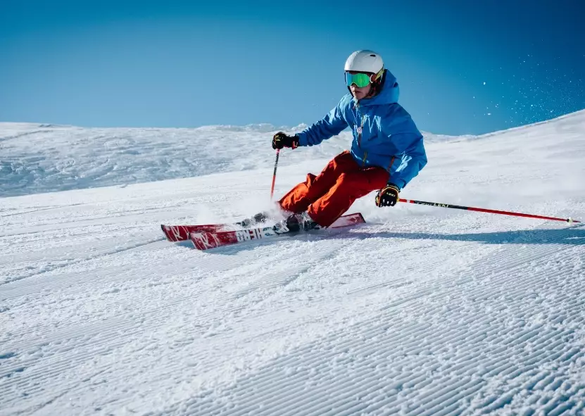 alpine skiing