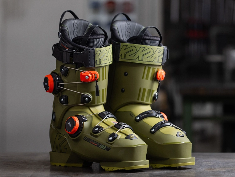 average ski boot price
