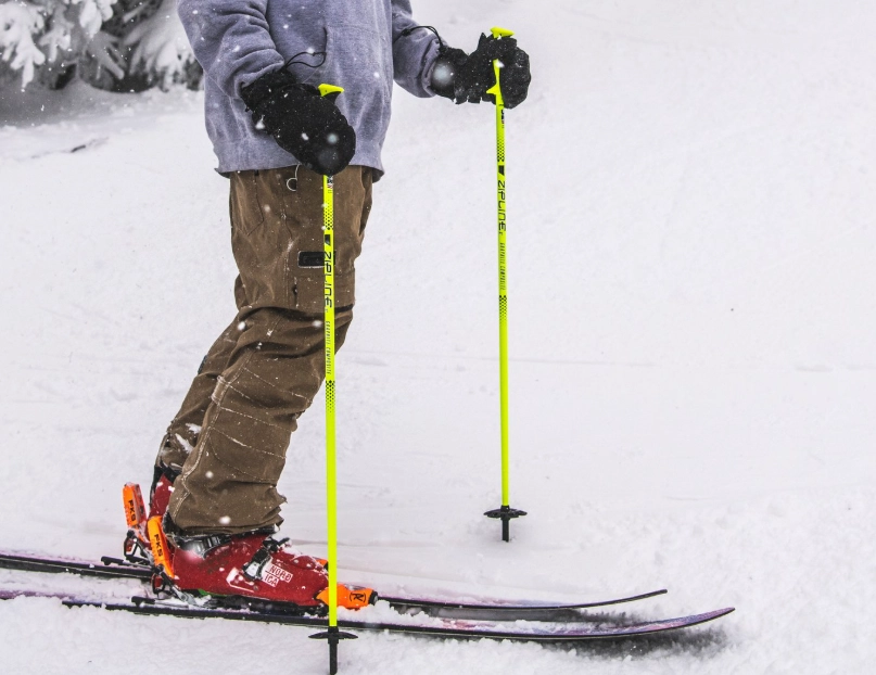 What equipment can you rent when skiing?
