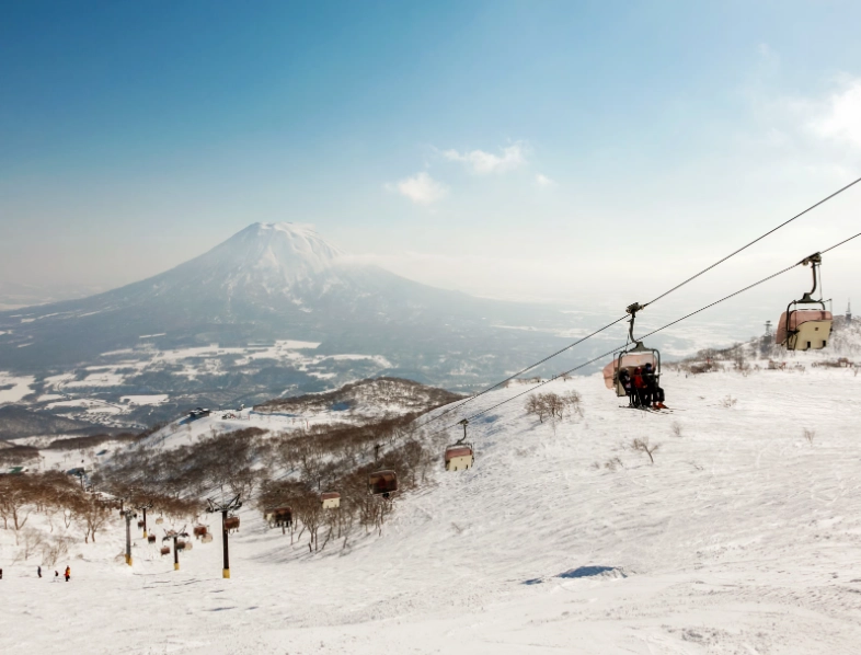 skiing in Asia