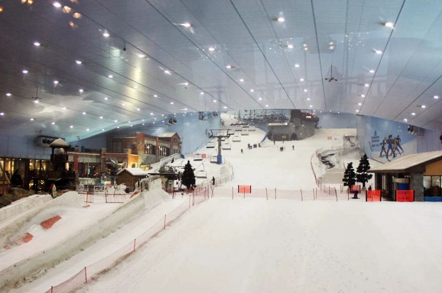 indoor skiing Dubai