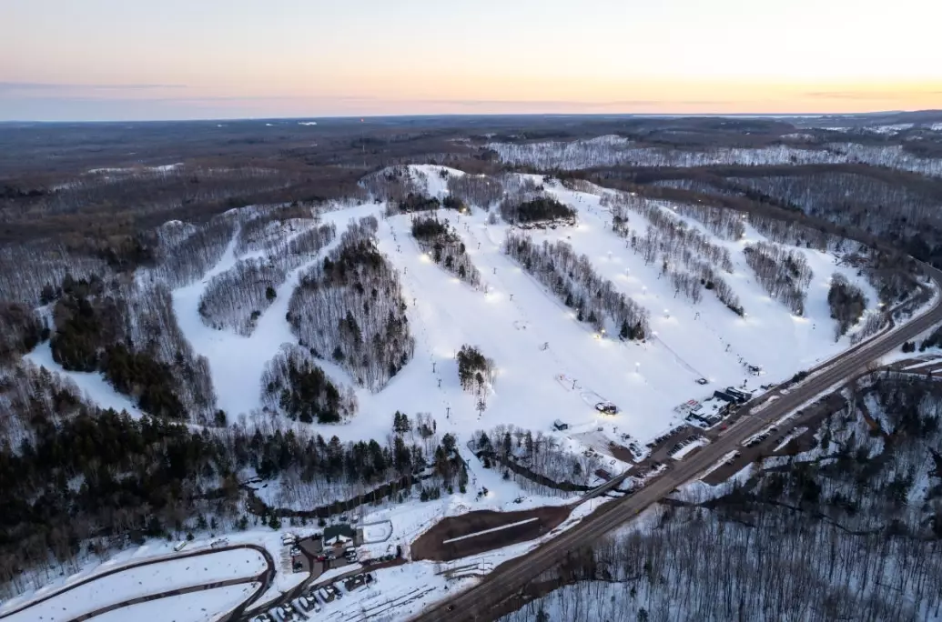 Marquette Mountain skiing