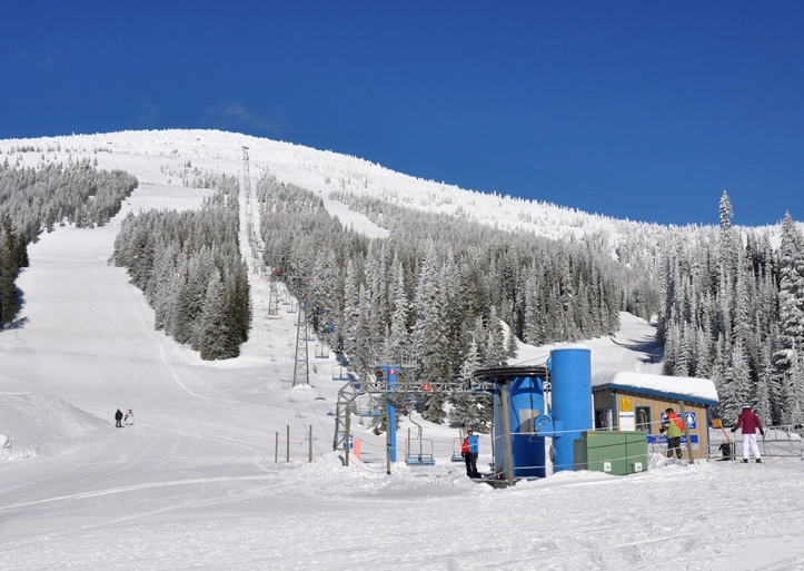 Mount Baldy Resort snowboarding