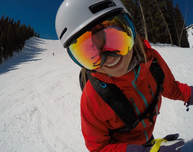 what to avoid wearing skiing what to avoid wearing skiing