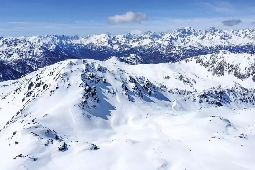 Top 10 biggest ski resorts in the world