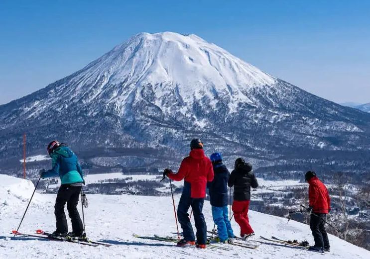 Hokkaido skiing