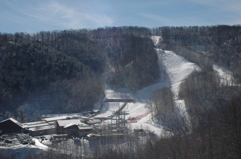 Ober Gatlinburg snow tubing