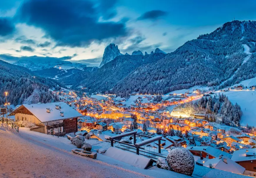 guided ski town history tours