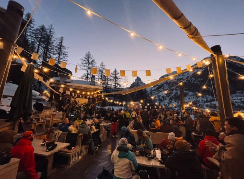 mountain town dining