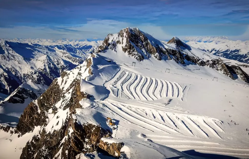 Alps glacier skiing Alps glacier skiing