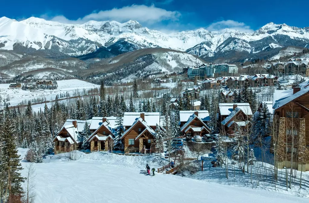 Ski-in/ski-out accommodation Ski-in/ski-out accommodation