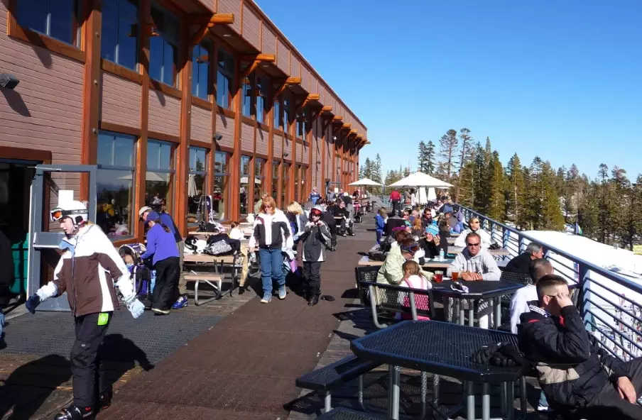 family-friendly ski dining