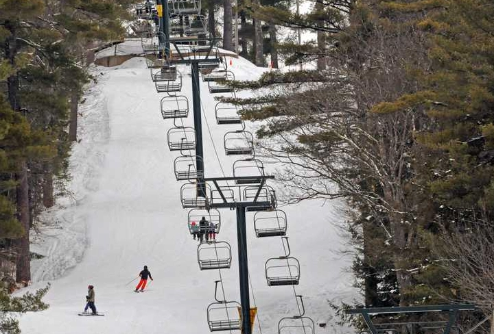 family ski resorts New Hampshire family ski resorts New Hampshire