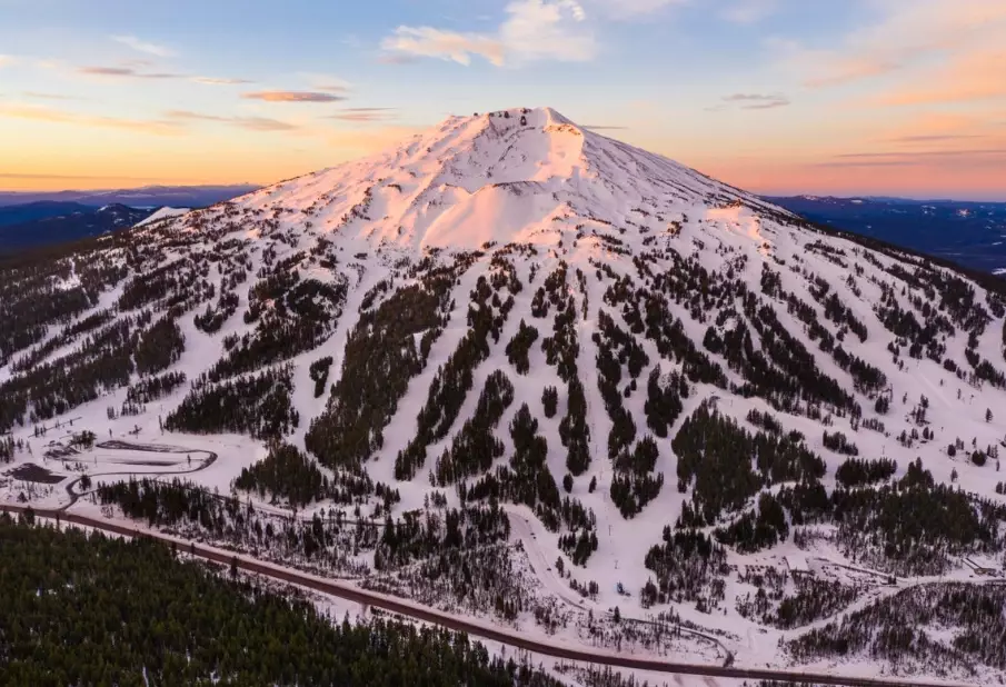 Mt. Bachelor skiing