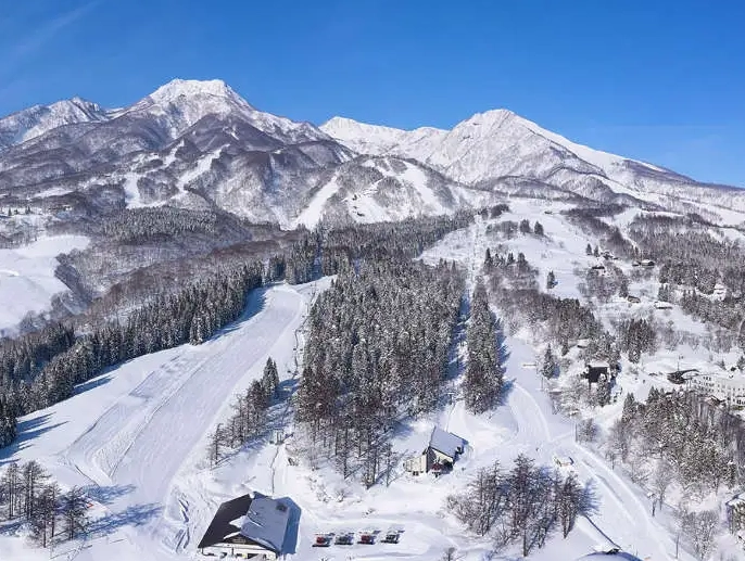 longest ski season resorts